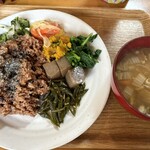 手当て+かふぇ ゆとりろん - 