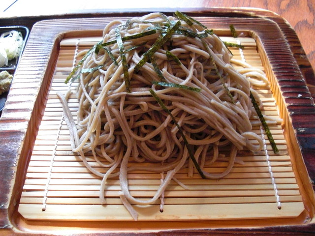 三稜荘 - 本八戸（そば）の写真