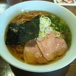 らぁーめん醤油 680円