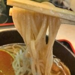 Yamagatano Niku Sobaya - 蕎麦アップ。
                        