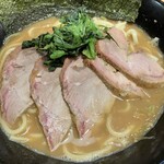 横横家 仙台店 - チャーシューメン(多分)のアップ