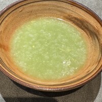 ON the TABLE CHINESE - 