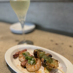 PiNCHO! 鉄板スペイン串 - 