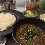 Ghar - 牡蠣と菜の花の花椒キーマ