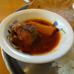 インディアン・レストラン　ロタ - サバとジャガイモのカレー