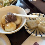 大澤屋 - 白玉だんご、ピリ辛こんにゃく