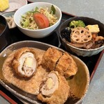 じゃがや - とりササミかつお風味チーズロールカツのおろしマヨネーズがけ