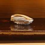 鮨 三心 - こはだ