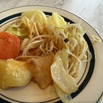 NOLA 深谷のめぐみ食堂 - 温野菜　モヤシは味が濃い