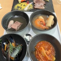ブッフェアンドカフェ スロープサイドダイナー ザクロ - 