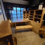 鮨 三心 - 待合室