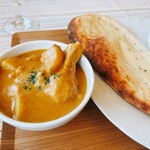 オーベルジュ・ボヌシェール・ラウー - ナンとカレーが合います！