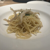 grigio la tavola - 