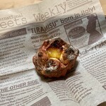 パン マニフィック - 苺とあんずとピスタチオとパインクリームチーズ ¥350