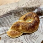 パン マニフィック - 有機粒あんとバターのベーグル ¥260