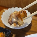 キッチン ブルー グローブ - これは？、スモークチキンでした