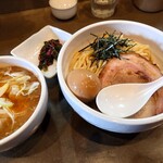 麺処 玖 - 海老味噌つけ麺(大盛270gも同じ金額　1250円)＋味玉