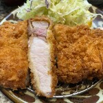 とんかつ 大宝 - TOKYO X 特上ロースかつ定食 2950円 。筋切りしただけの厚切りの肉をオーソドックスに厚めの衣で揚げる。肉の美味しさが良くわかる。