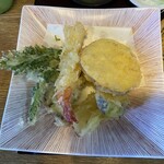 味彩そば 菊音 - 家内の　天盛りせいろ(天ぷらのみ撮影)