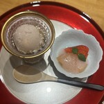 おおたに - 桜とあずきのアイスクリームと黒糖のわらび餅
      苺とりんごのコンボート