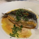 トラットリア メータ - パンと燻製チーズを挟んだイワシのペッカフィーコ