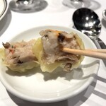 水綾閣 - 海鮮、海老がぎっしり詰まっている。肉の食感が楽しい。すごく美味しい