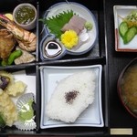 ホテル・アルファ－ワン - ルームサービスしてくれる「松花堂弁当」