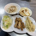 梁記嘉義鶏肉飯 - 