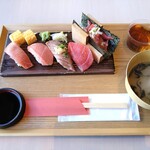 豊洲まるり鮨 - 