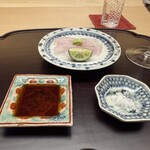 徳ㇵ本也 - お造り❷神経〆2日間泳がせ明石直送の黒メバル　一口目はそのままで、その後はお醤油とお塩をお好みで。