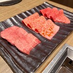 焼肉 ジャンボ - 