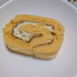 お菓子の家 スワン - 料理写真:ロールケーキ