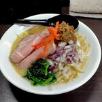 らぁ麺 亀我楽 - 白味噌らぁ麺（麺半玉）