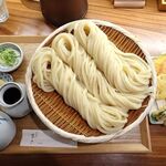 切麦や 甚六 - 野菜天ざるうどん（特盛）1,300円