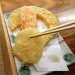 切麦や 甚六 - 野菜天ざるうどん（特盛）1,300円