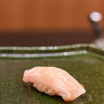 いしまる - 《阿波（あは）》の"白方頭魚（しろくづな）"、五百六十匁（≒2.1kg）