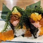 磯丸水産 - 一口贅沢こぼれ寿司