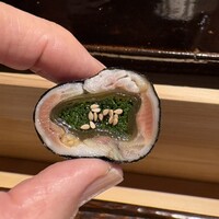 鮨 三心 - イワシ芽ねぎ、昆布、