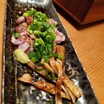 かくれ酒処 やねうら. - 宮崎地鶏のたたき(わさび醤油)