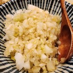 肉汁餃子と煮込みの酒場。しんちゃん - 鬼おろしポン酢