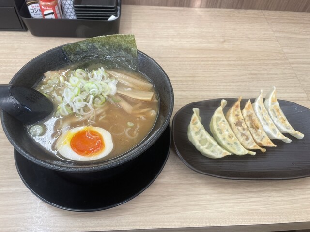 麺家 しろう - 白銀（ラーメン）の写真