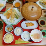 マルイ旅館 - 天ぷらがメインの日
