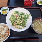 沖縄そば屋 - 