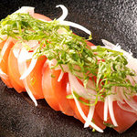 Ganso Yakitori Kushi Hacchin - 冷しトマトサラダ