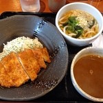 SALLY'S kitchen - かつカレー　ミニうどん付き