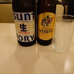 味の古久家 - 瓶ビール各600円、サントリーとエビス