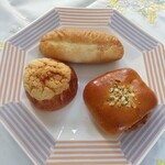 Bebe - ミルクフランス、コロッケパン、ブリオッシュ