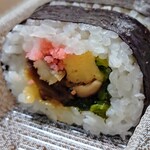 柿の葉すし本舗 たなか - 料理写真:令和7年3月 営業時間(10:00〜19:00)
春ののり巻き 税込780円