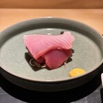 東山無垢 - メジマグロの炙り