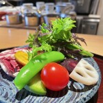 銀座 青天 - 鎌倉野菜のバーニャカウダ